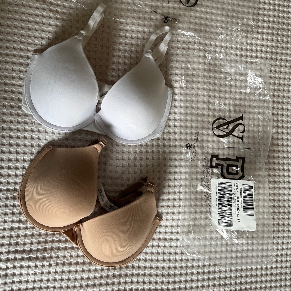 Pink by Victoria Secret Set of 2 Wear Everywhere Lightly Lined T-Shirt Bras 30DD